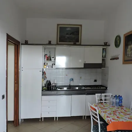 Apartment Kira *